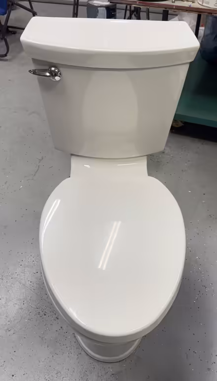Photo of free American Standard Working toilet (Snohomish) #2
