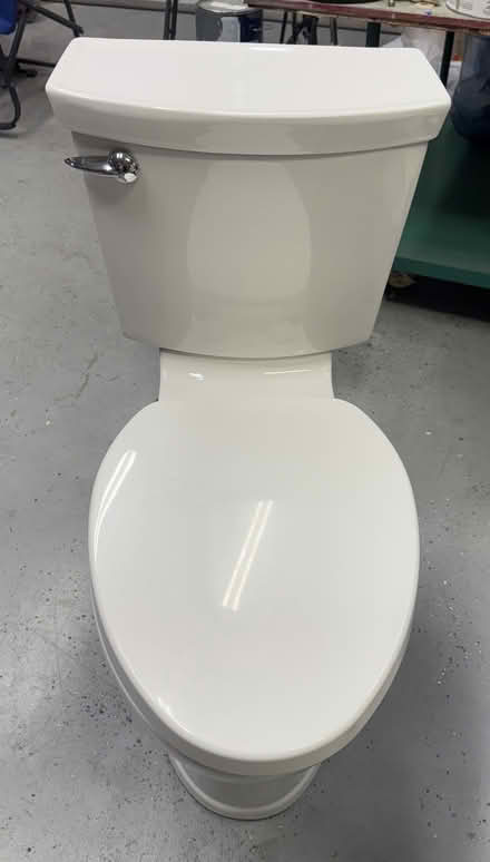 Photo of free American Standard Working toilet (Snohomish) #2