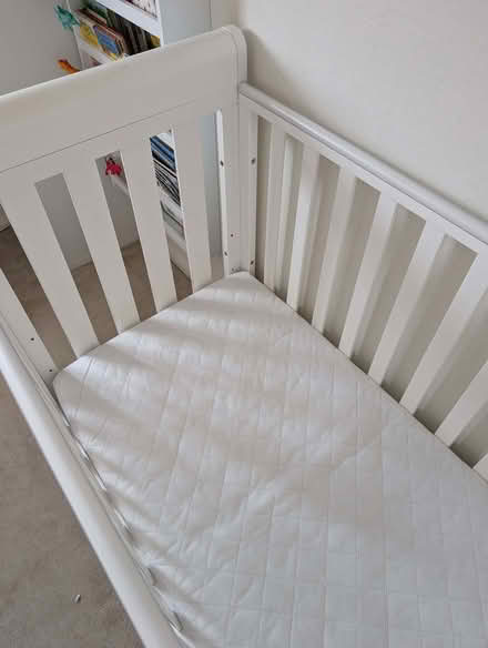 Photo of free Eva Sleigh Drop Side Cot Bed – White. With optional mattress (Kidlington OX5) #1