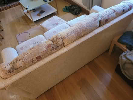 Photo of free Settee (Kington HR5) #3