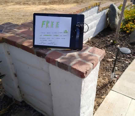 Photo of free asus laptop (Leucadia) #1