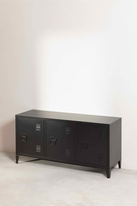 Photo of free TV console locker (n16 0du) #1