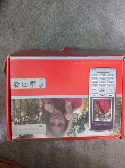 Photo of free Sony Ericsson Mobile phone pay as you talk. (Shepherds Bush W12) #2