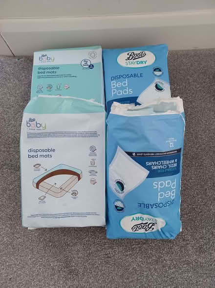 Photo of free disposable bed mats for babies/adults (Summertown OX2) #1