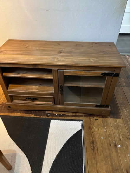 Photo of free Tv cabinet (Welwyn Garden City AL7) #1
