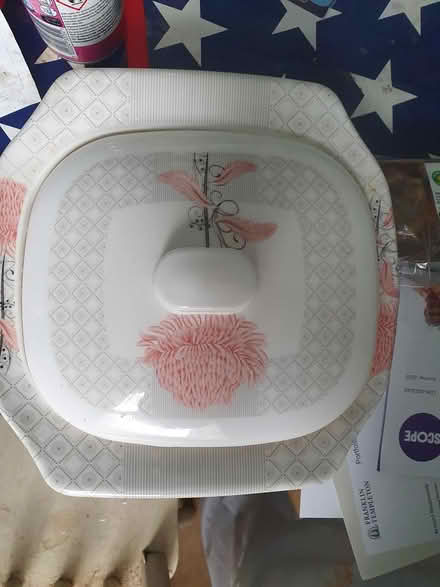 Photo of free plastic serving bowl (Selhurst) #2