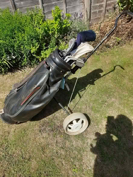 Photo of free Golf clubs bag and trolley. (Stubbington PO14) #4