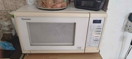 Photo of free Classic Panasonic microwave 32L (BN3 hove) #1