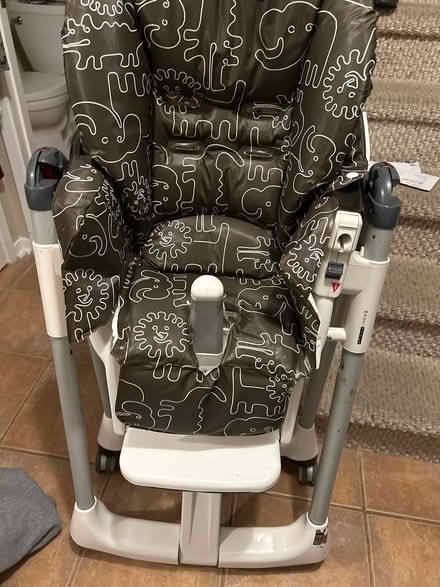 Photo of free High chair Peg Perego (L5L 5P5) #1