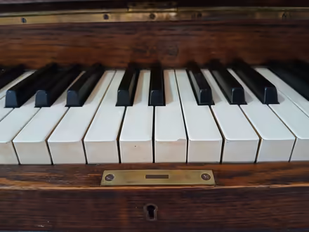 Photo of free Upright Piano (Burwood (near the Palms)) #4