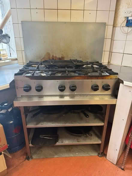 Photo of free 6 gas burner hobs (Sw11) #1