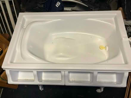 Photo of free Baby bathing unit (SG6) #2