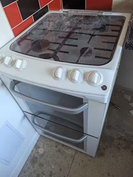 Photo of free Gas Oven (CT14) #4