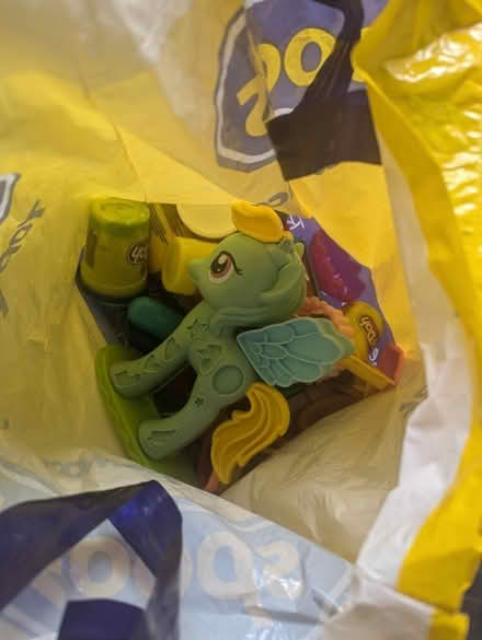 Photo of free Play dough and tools (Lowedges S8) #1
