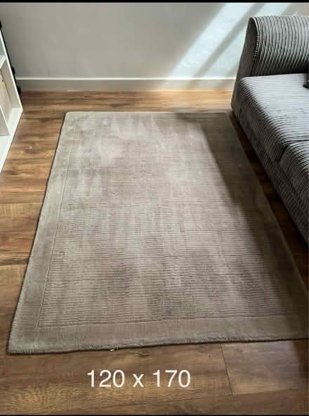 Photo of free Grey Rug (EN2) #1