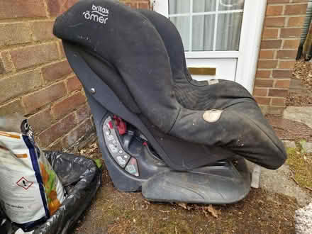 Photo of free Car Seat (Oxford OX3) #2