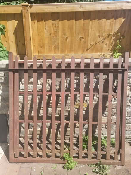 Photo of free Gate (Wearne TA10) #1