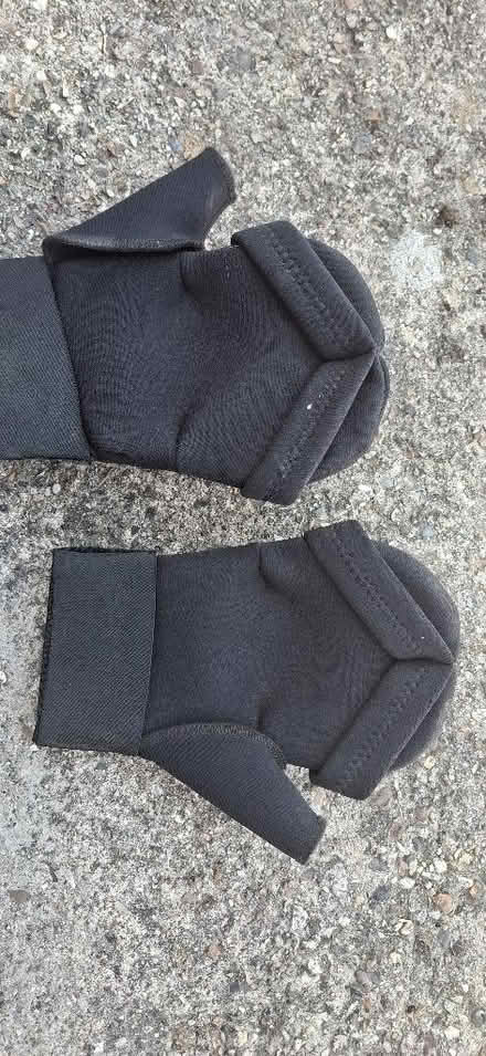 Photo of free Punch bag mitts (Chelmsford CM1) #2