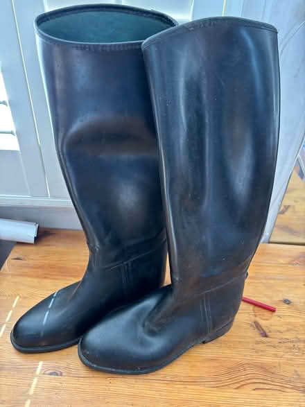 Photo of free Women’s riding boots size 40 (greenwich SE10) #1