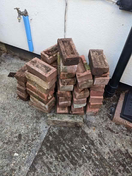 Photo of free X50 bricks about 15 are broken or chipped (Old Woking GU22) #1