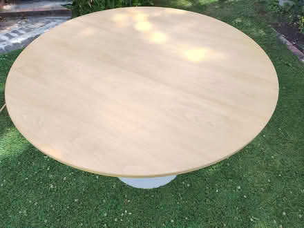 Photo of free Circular Boardroom Table Dinning (LEE SE12) #3