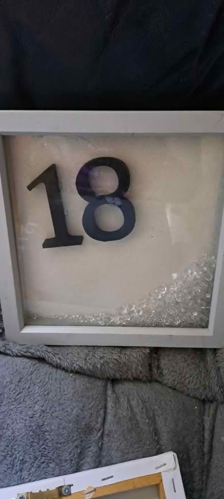 Photo of free 18 frame with diamantés (CR0) #1