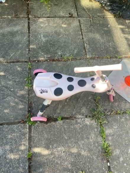 Photo of free Kids unisex scooter bumble bee (cv64fz) #1