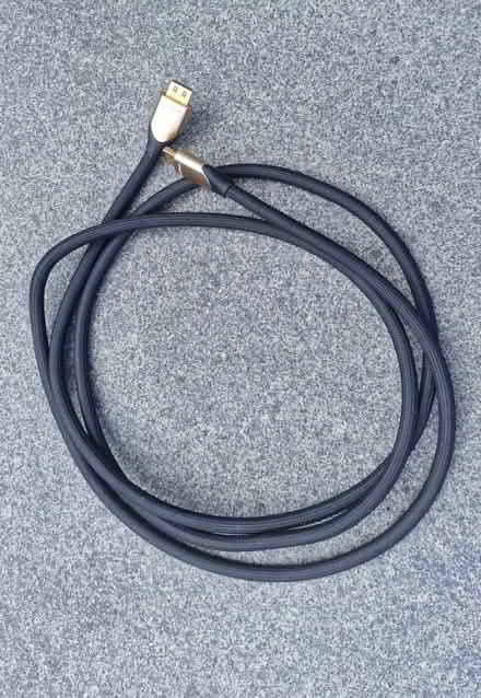 Photo of free Hdmi lead (DE7) #1