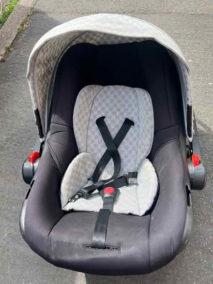 Photo of free Car seater for 0-1year (Tamworth B77) #1