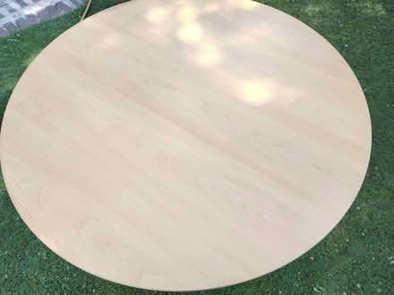Photo of free Circular Boardroom Table Dinning (LEE SE12) #2