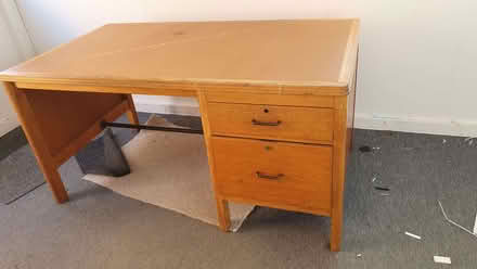 Photo of free Large wooden desk (Kidlington OX5) #4