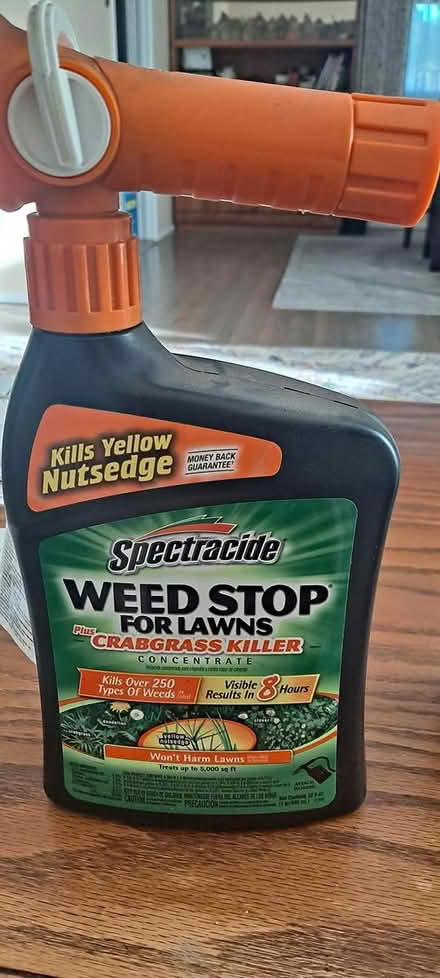 Photo of free Stop lawn weed spray (South Bay) #1