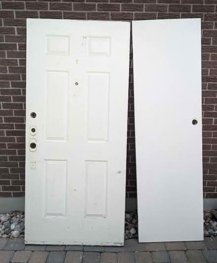Photo of free doors (near 2820 Springland Dr,) #1
