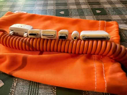 Photo of free leads converting car cig lighter socket to USB charging (Haylands Way MK41) #2