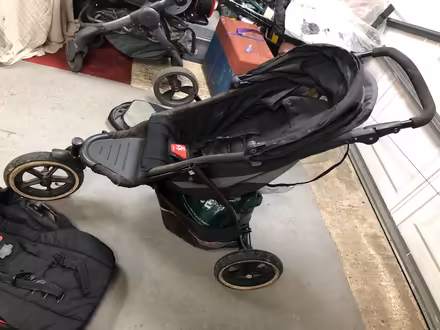 Photo of free Phil & Teds Explorer Stroller (RH20) #2