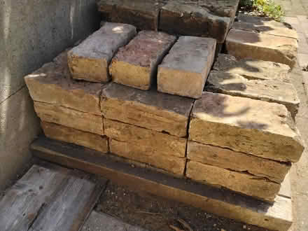 Photo of free bricks (Welwyn AL6) #1