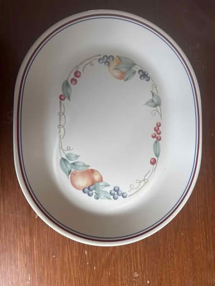 Photo of free Corelli serving plate (West portal / Parkside) #1