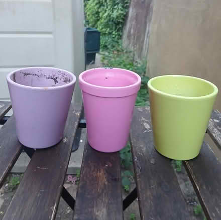 Photo of free 3 Ceramic Pots (Turnpike Lane N15) #1