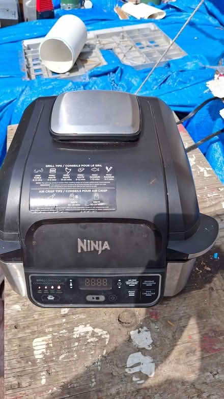 Photo of free Ninja foodi grill (Westboro, 262 Duncairn Ave.) #2