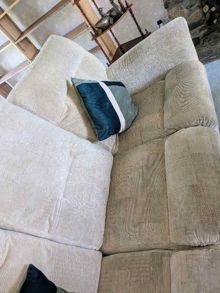 Photo of free Sofa suite (Johnshaven DD10) #3
