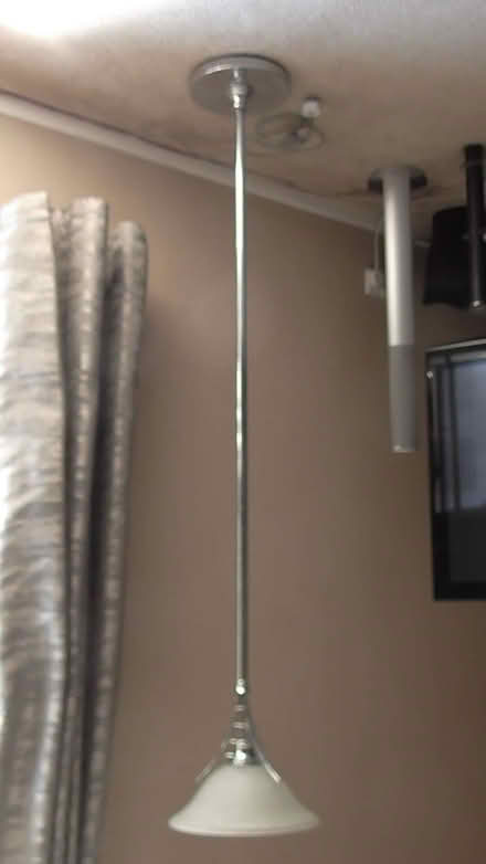 Photo of free tall uplighter (St Albans AL4) #1