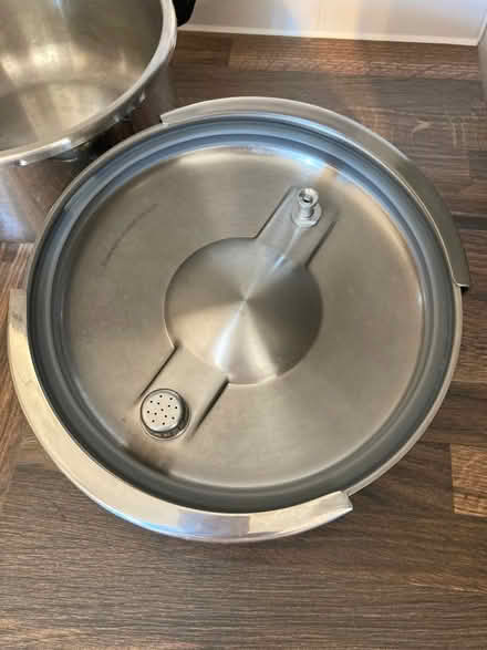 Photo of free Tower Pressure Cooker Stainless Steel 4L (Mile Oak BN41) #4