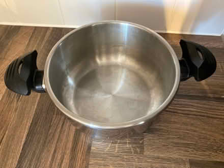 Photo of free Tower Pressure Cooker Stainless Steel 4L (Mile Oak BN41) #2