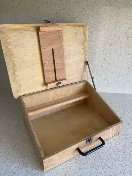 Photo of free Artist case box (BA2) #2