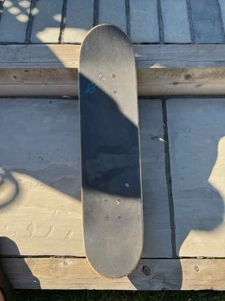 Photo of free Skateboard #1 (TN30) #2