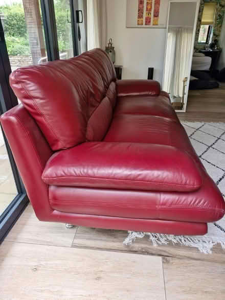 Photo of free 3 seater red couch (OX44 Garsington) #4