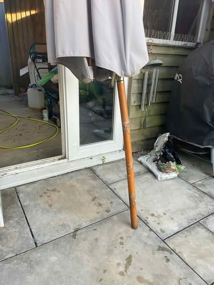 Photo of free Garden parasol (Bicester East OX26) #3