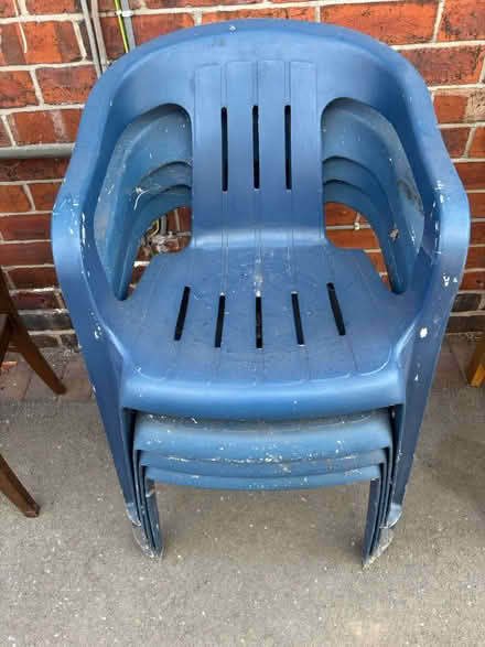 Photo of free Plastic garden chairs (Chaddesden DE21) #1
