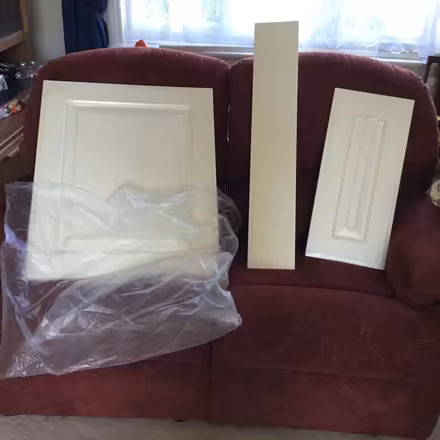 Photo of free Kitchen unit front leftovers (Southborough TN4) #1