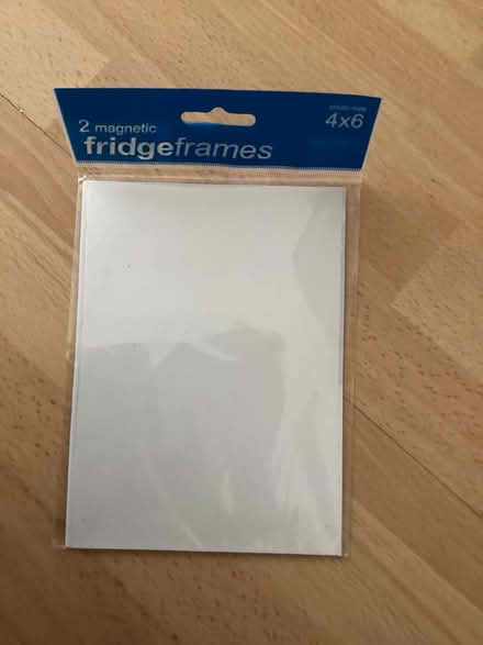 Photo of free 1 Magnetic plastic photo holder (Headington OX3) #1
